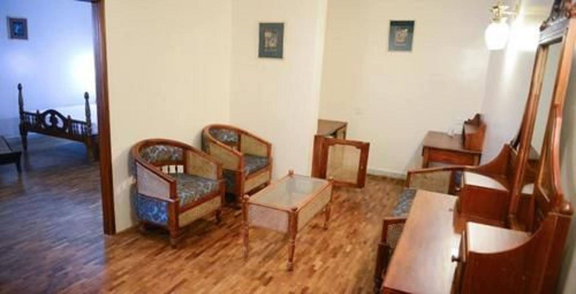 فندق ذا وودز مانور، طريق مهاتما غاندي Kochi المظهر الخارجي الصورة